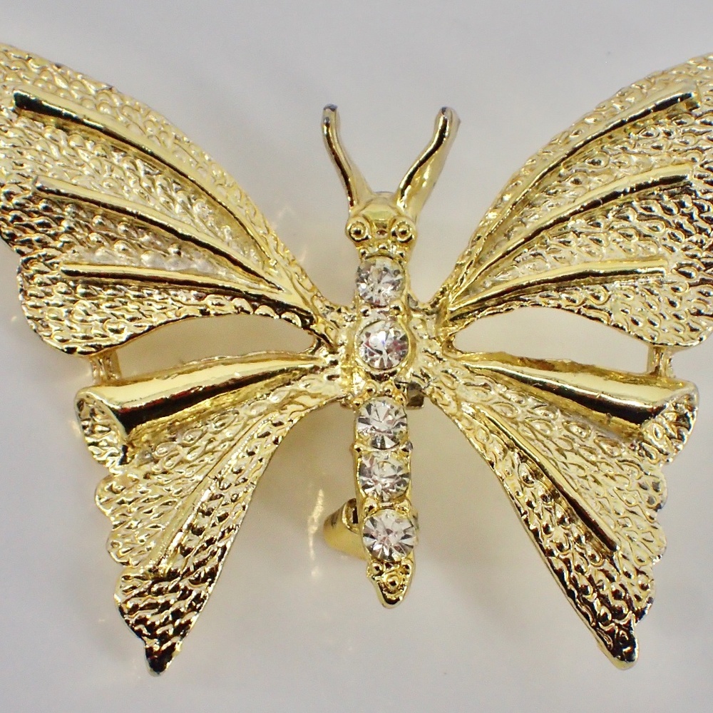 Vtg 1980s Gerrys Brooch Lapel Pin Butterfly Clear Rhinestones Gold Tone Metal  I